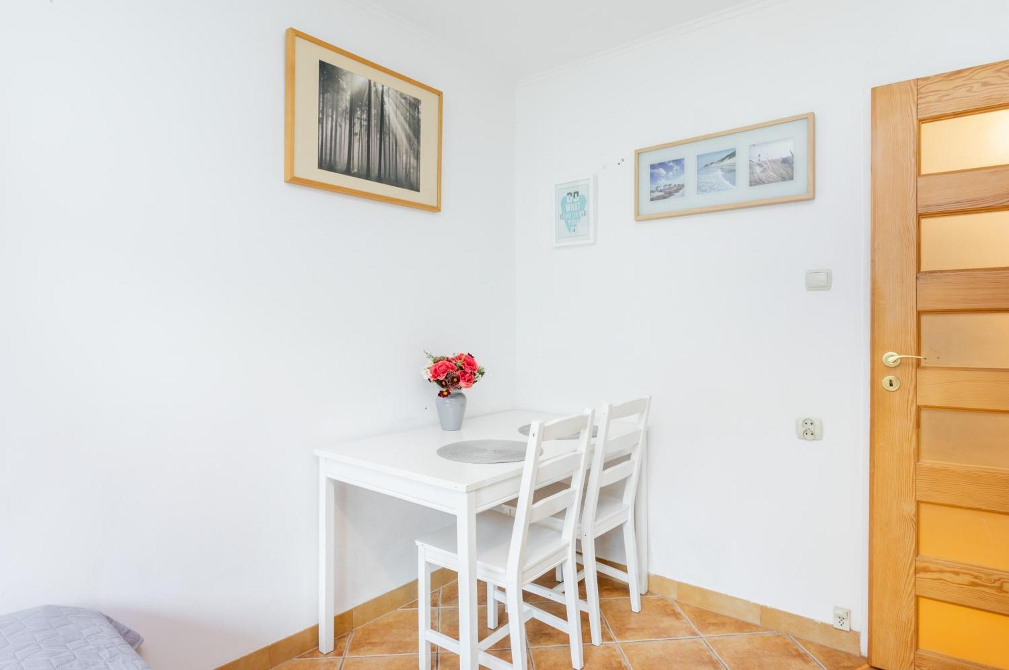 Cinnamon Apartment Metro Swietokrzyska Warsaw Exterior photo